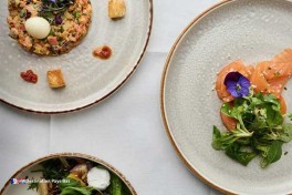 Café Restaurant De Bazel dans la Vijzelstraat à Amsterdam